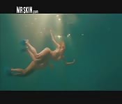 Le migliori scene di nudo di Pirana 3D